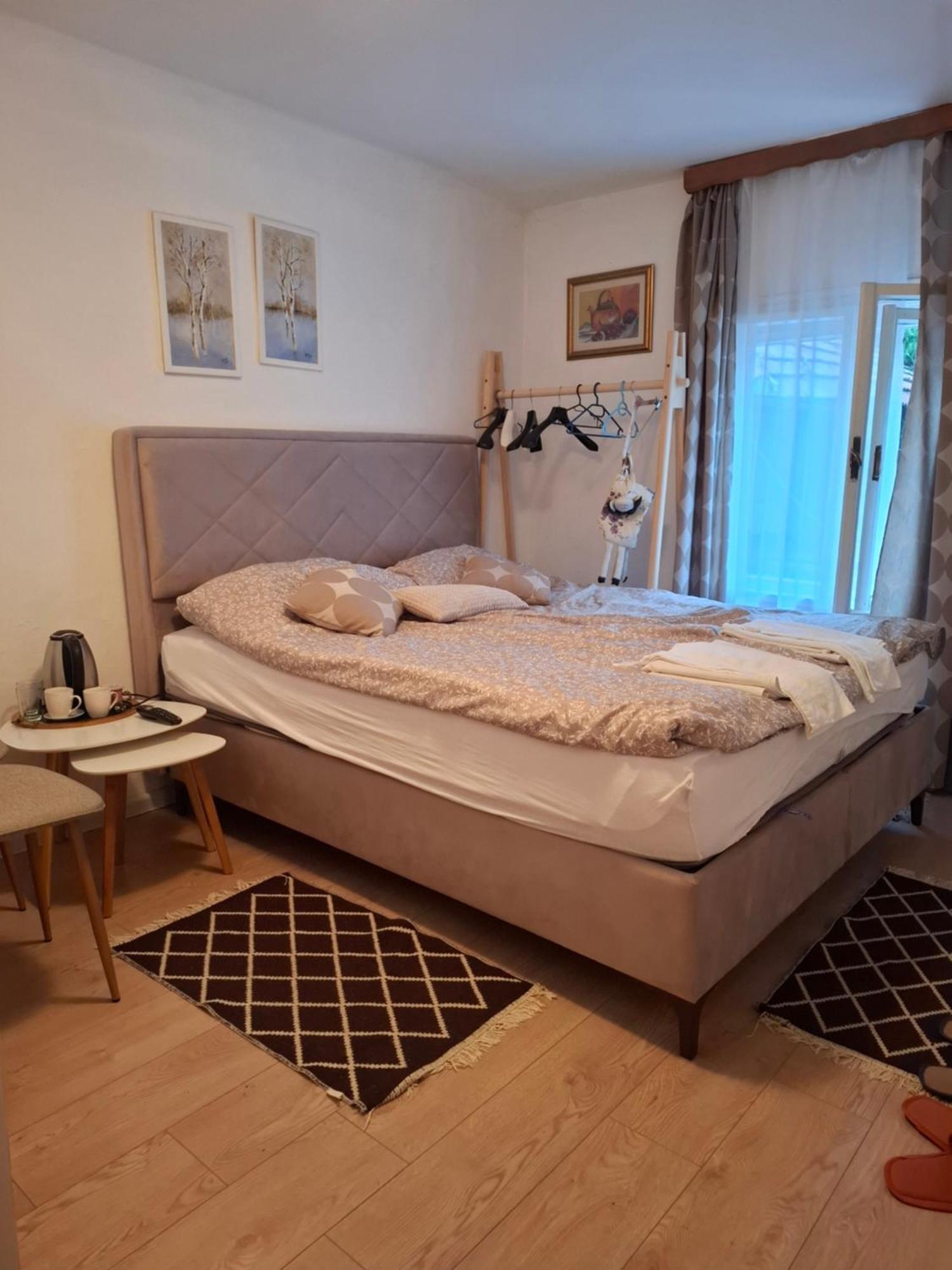 Guesthouse Unique SJJ Zimmer foto